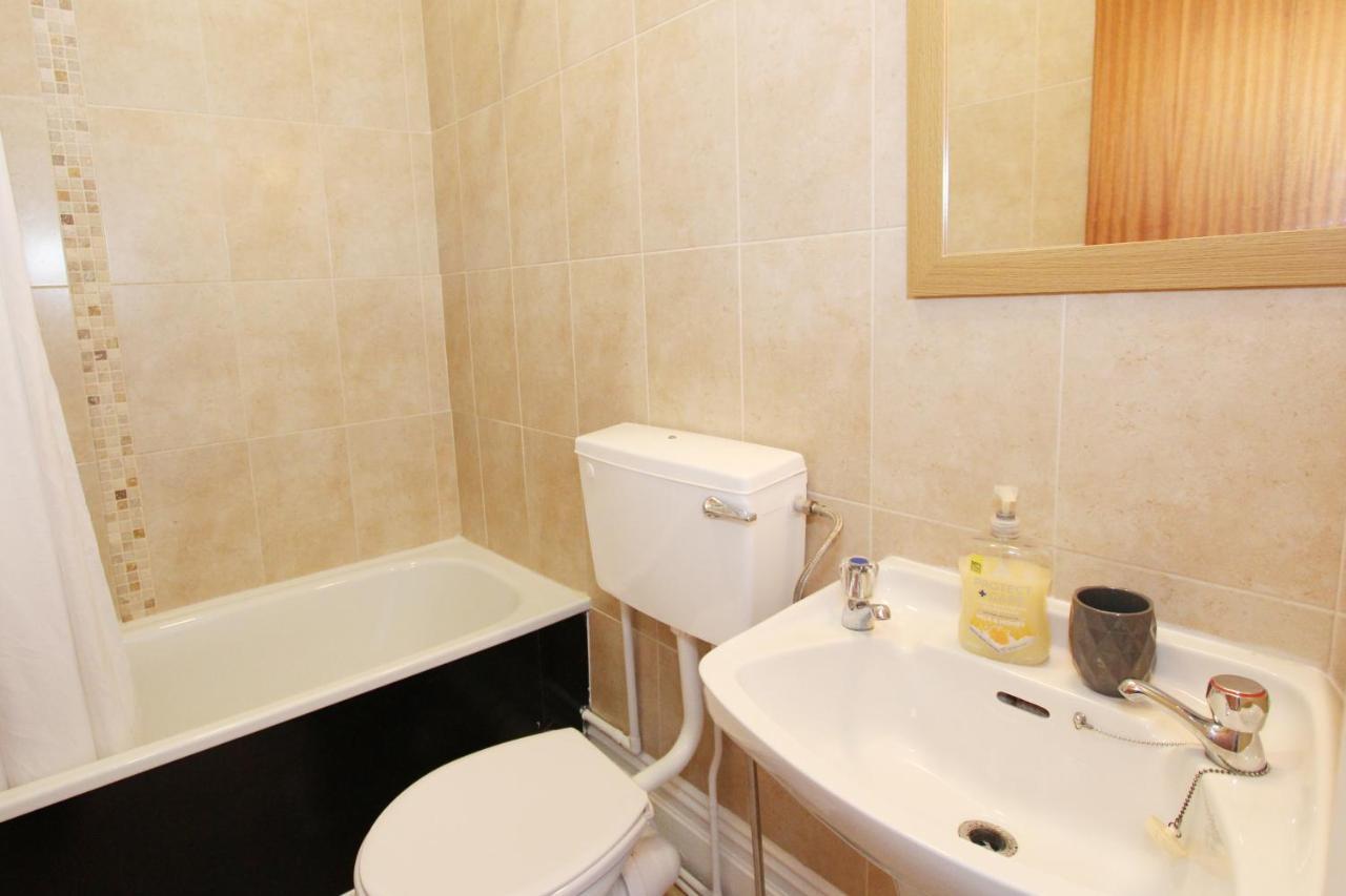 Double Room with Private Bathroom - First Floor
